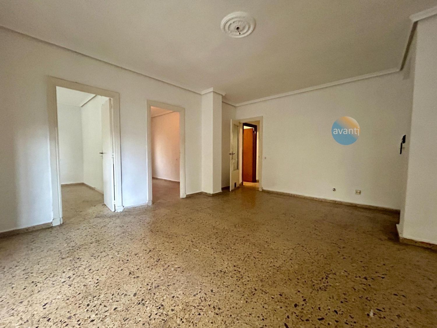Living room of Flat for sale in Salamanca Capital  with Heating, Terrace and Balcony