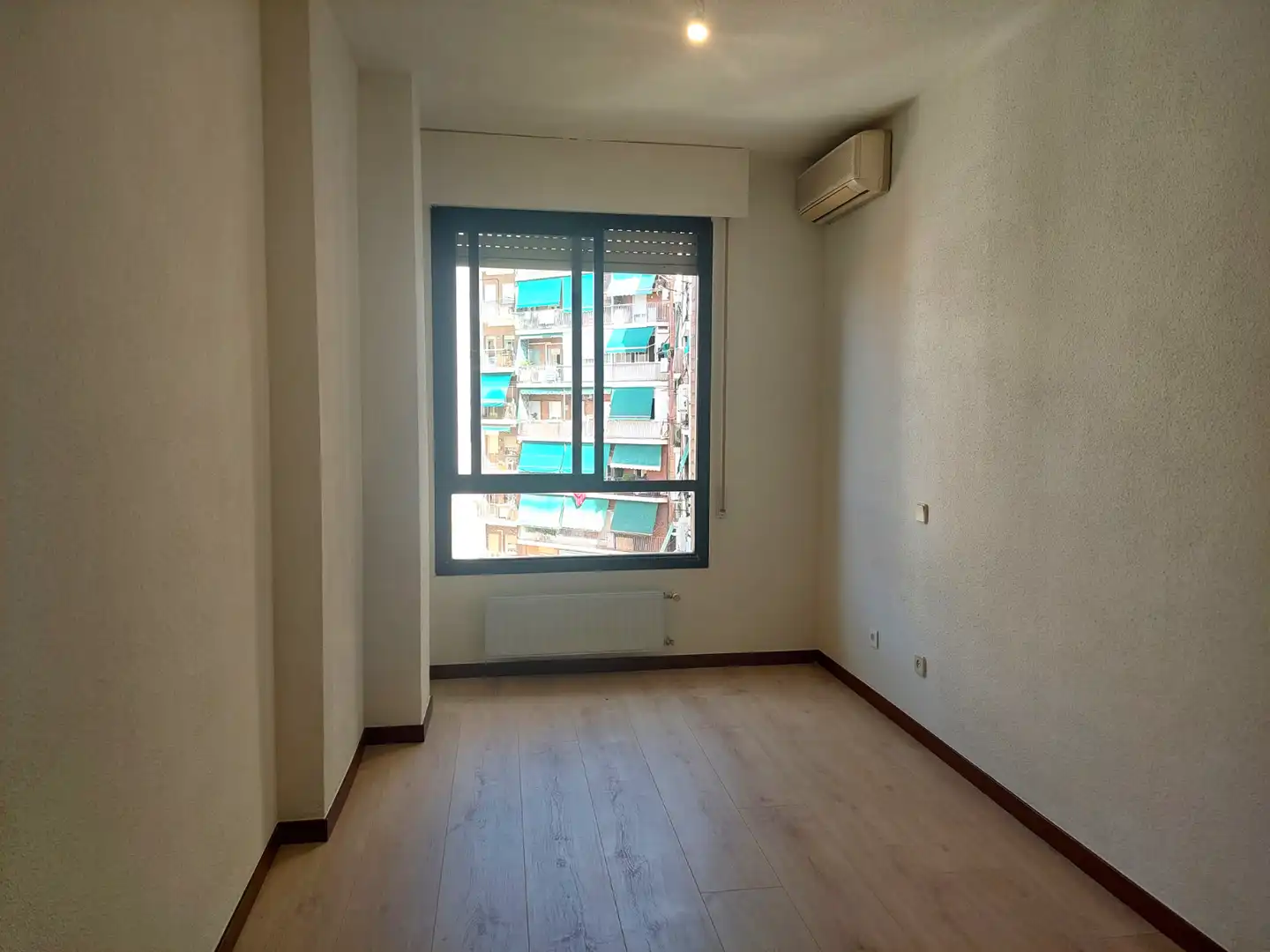 Bedroom of Attic for rent in Madrid  with Air Conditioner, Heating and Terrace