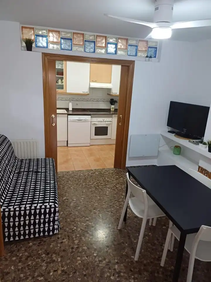 Flat with lift to rent in De L'Actriu Encarna Máñez, imagen 2