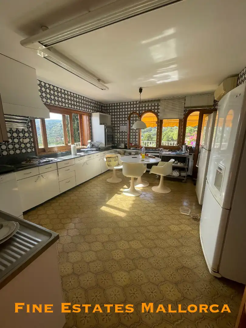 Cuina de Casa o xalet en venda en  Palma de Mallorca amb Jardí privat, Terrassa i Piscina