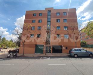 Vista exterior de Pis en venda en Salamanca Capital amb Calefacció, Moblat i Piscina comunitària