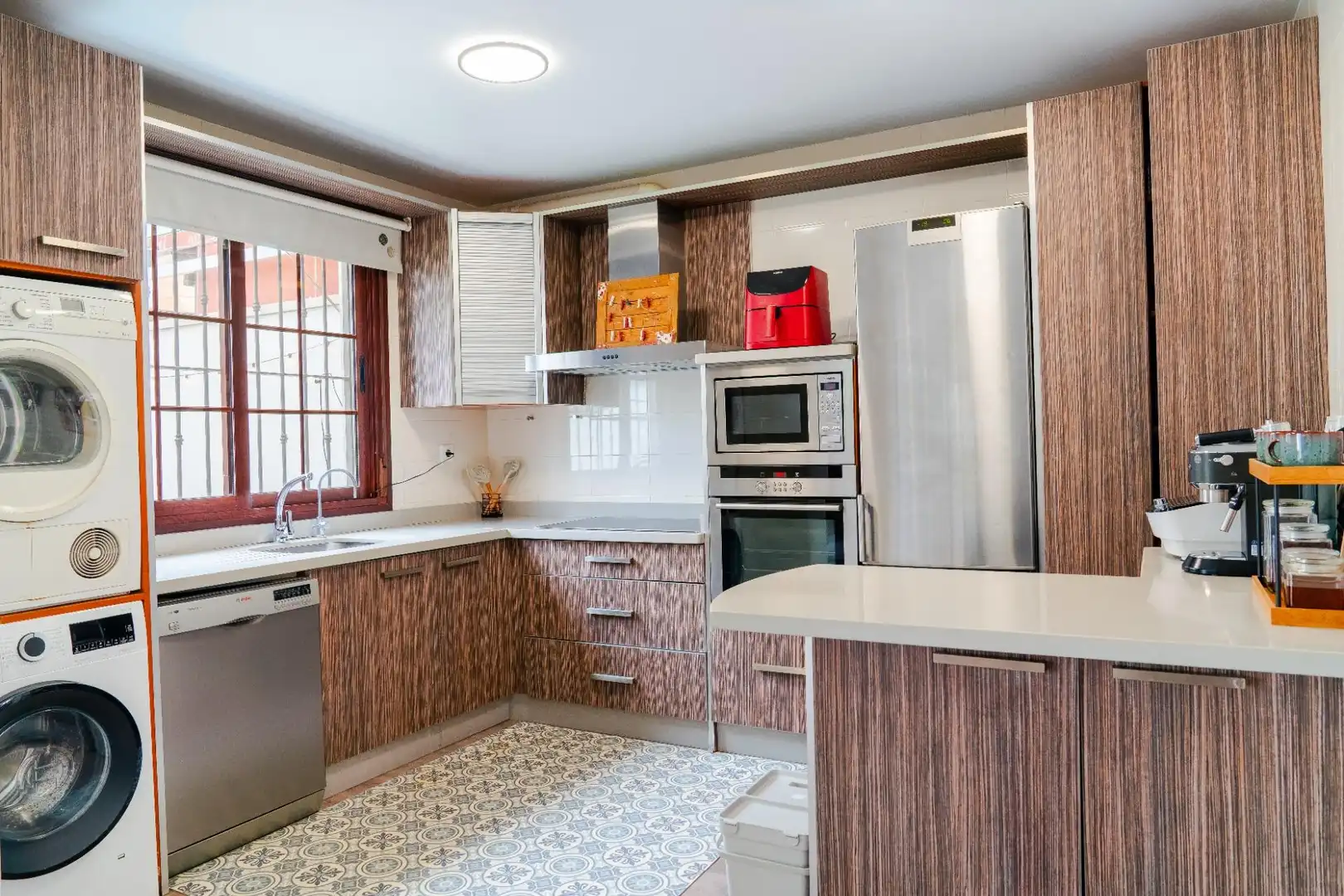 Cocina de Casa o chalet en venta en Almería con Aire acondicionado, Jardín privado y Terraza