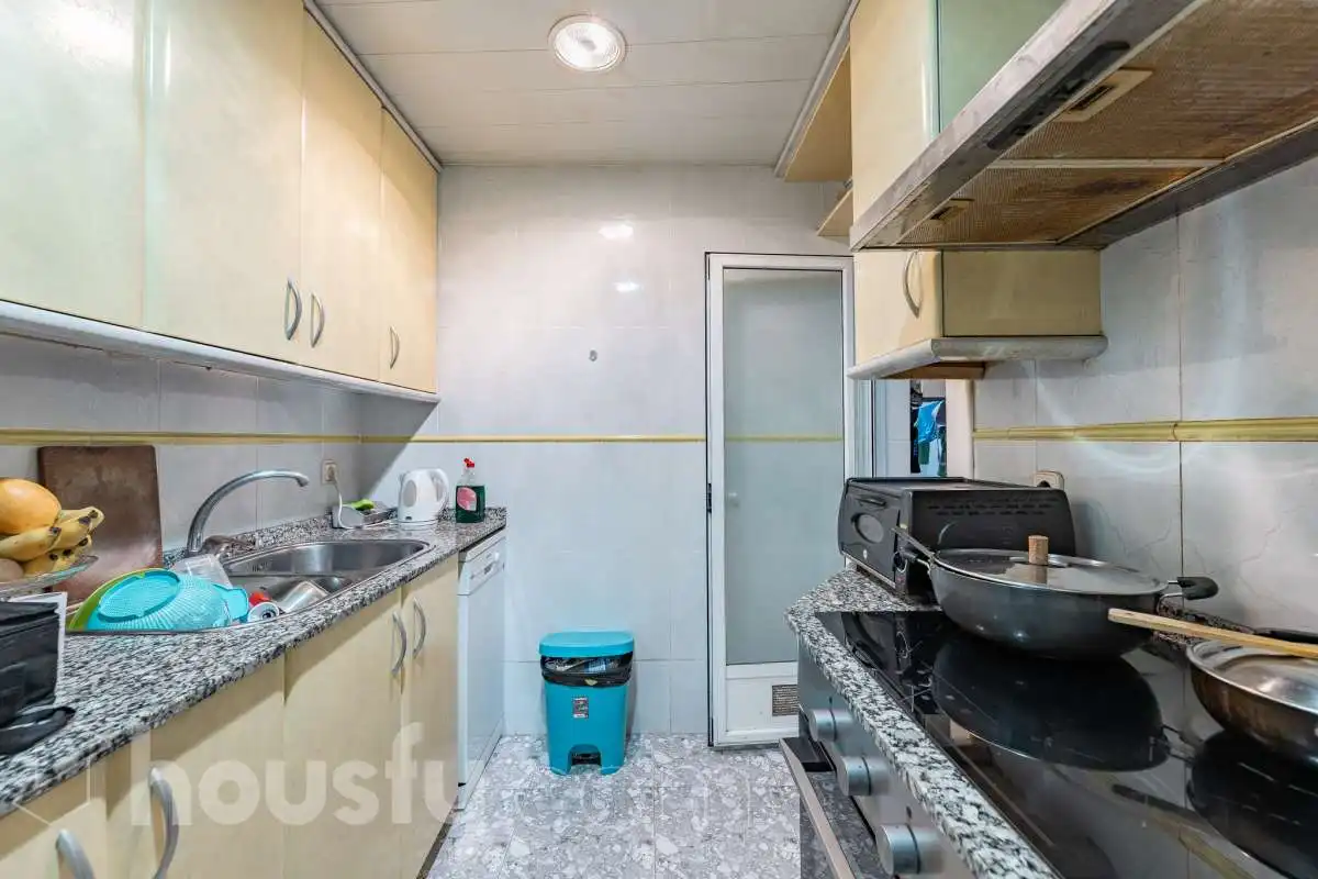 Cocina de Piso en venta en Barcelona con Aire acondicionado y Amueblado