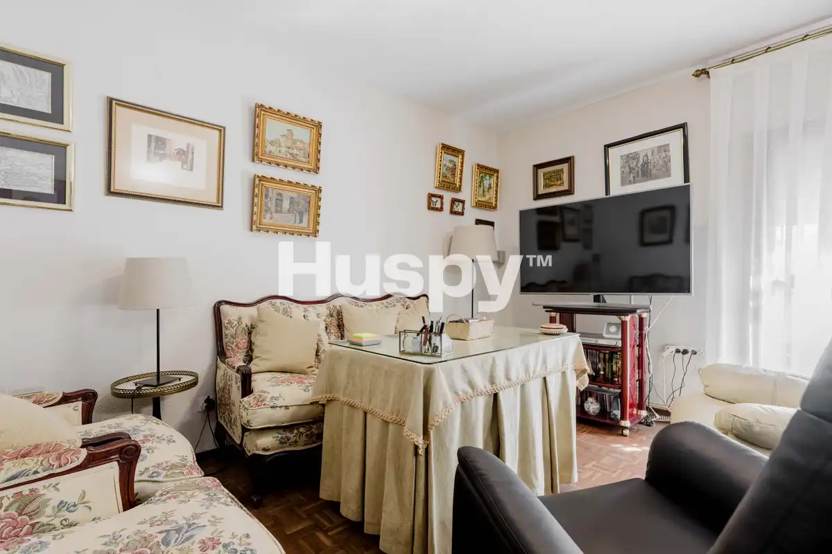 Flat for sale in Sevilla, Sevilla