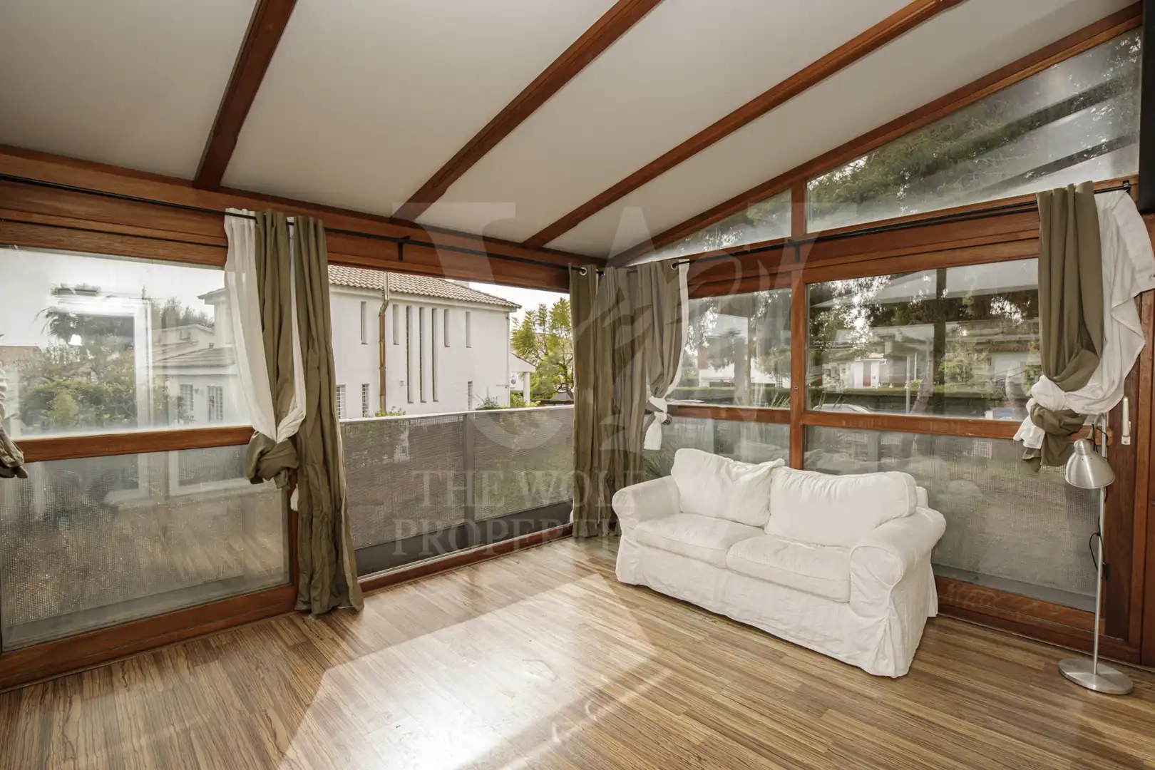 Habitación de Casa adosada en venta en Alella con Aire acondicionado, Calefacción y Jardín privado