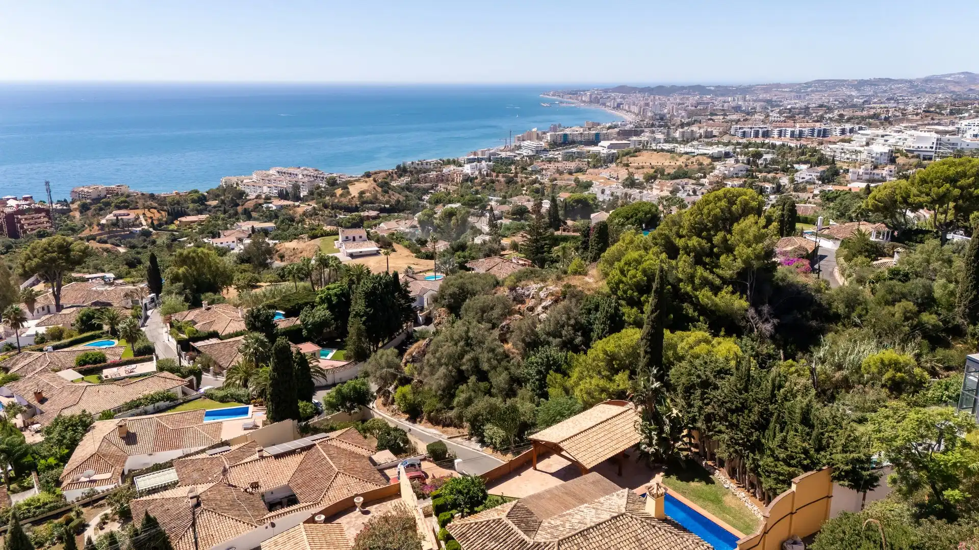 Vista exterior de Casa o chalet en venta en Benalmádena con Terraza y Balcón