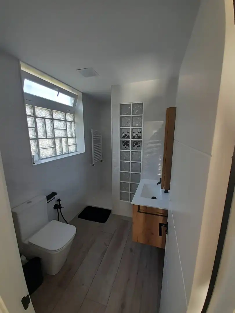 Bany de Casa o xalet en venda en Mieres (Asturias) amb Calefacció, Jardí privat i Parquet