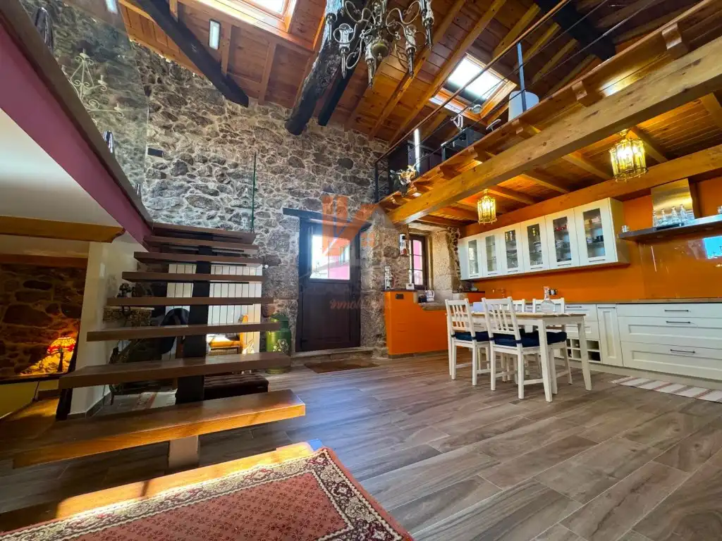 Comedor de Casa o chalet en venta en A Estrada  con Jardín privado, Horno y Balcón