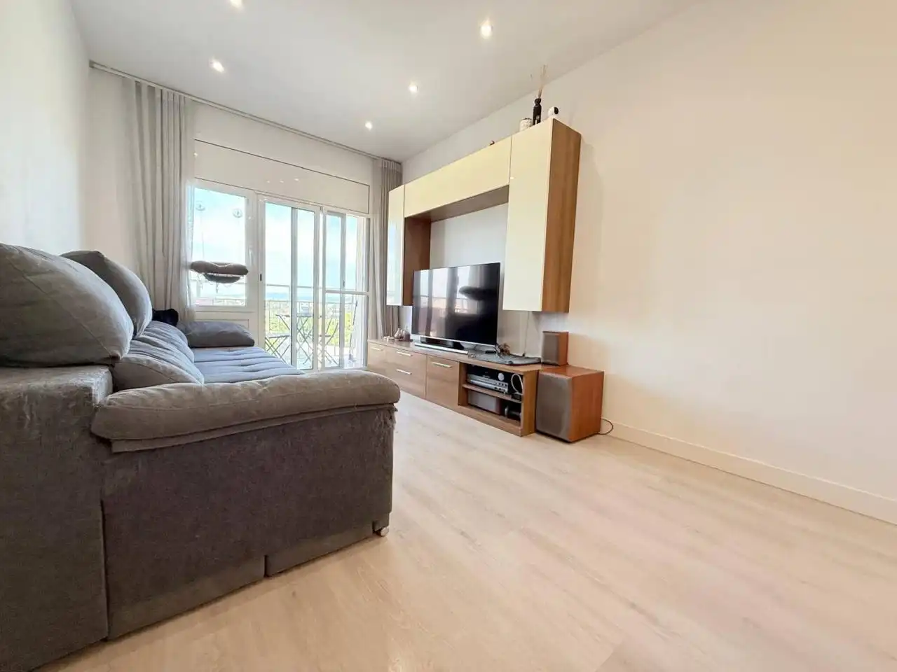 Wohnzimmer von Wohnung zum Verkauf in Sabadell mit Klimaanlage, Heizung und Privatgarten