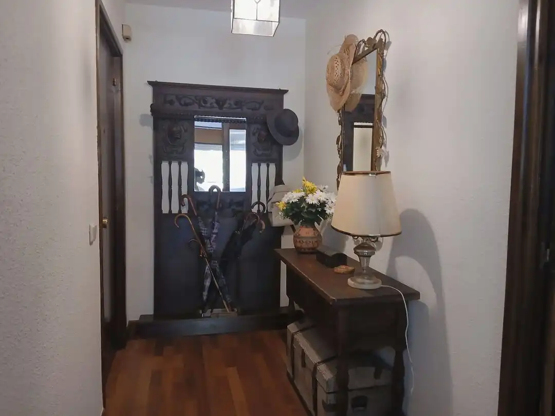 Wohnung zum Verkauf in Ezcaray mit Heizung, Privatgarten und Terrasse