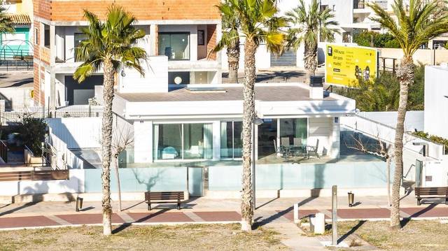 Casa-chalet en Venta en Playa Grande - Castellar