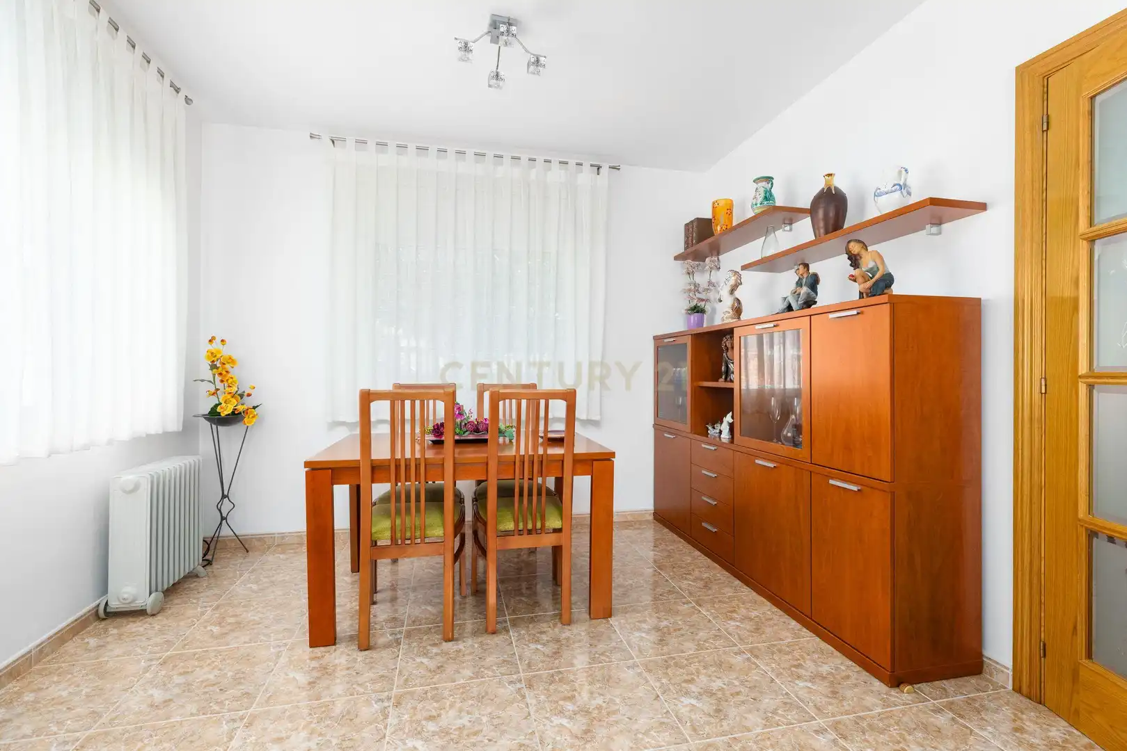 Comedor de Casa o chalet en venta en Fogars de la Selva con Jardín privado, Trastero y Piscina