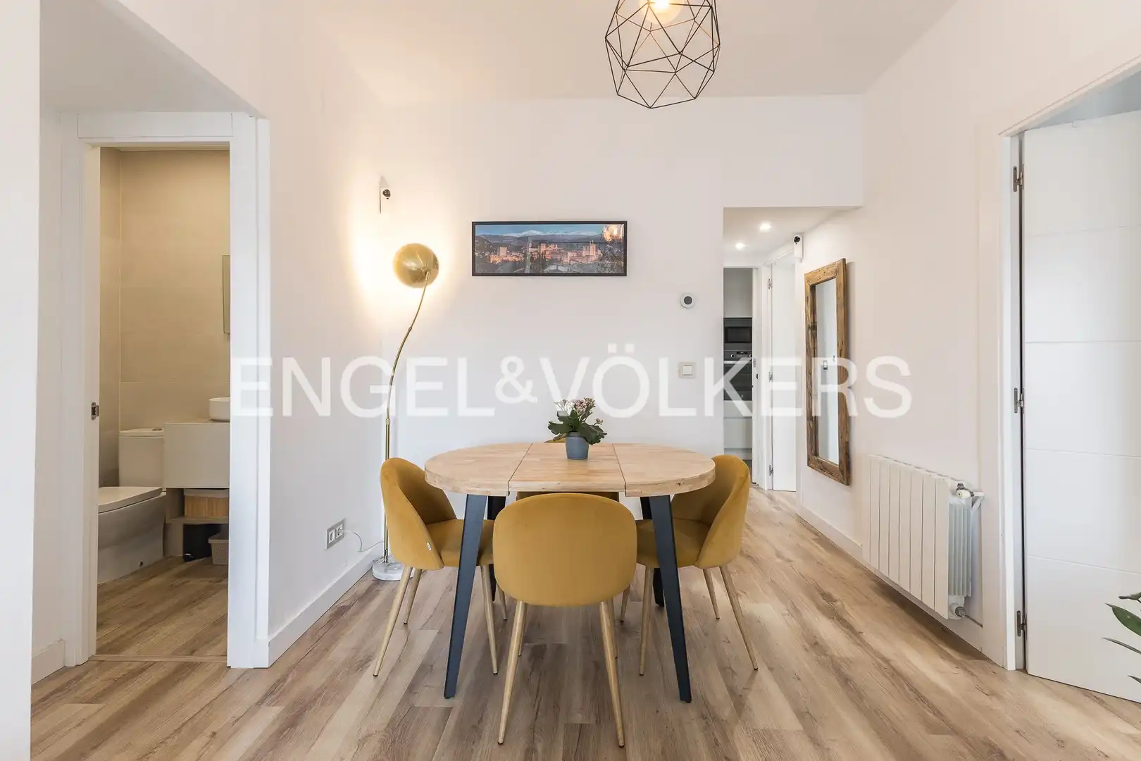 Comedor de Piso en venta en L'Hospitalet de Llobregat con Aire acondicionado, Calefacción y Balcón