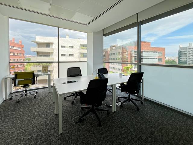 Oficina en Alquiler en Can Rabia, 3 en Les Tres Torres
