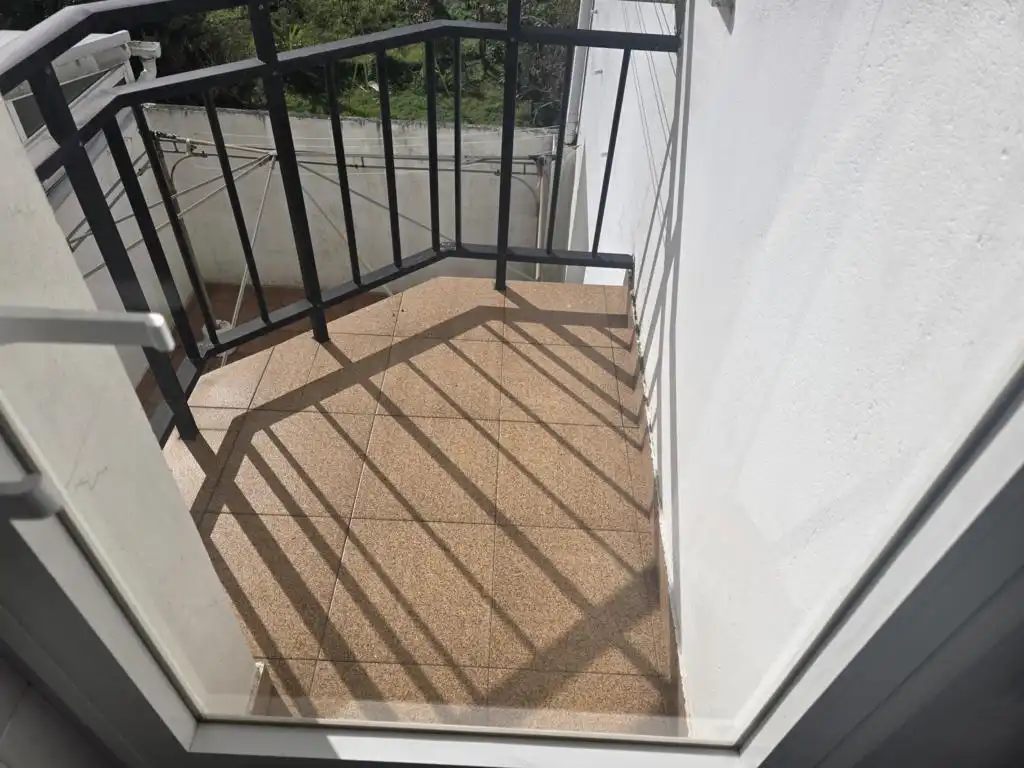 Balcony of Flat for sale in Ribeira  with Parquet flooring, Oven and Washing machine
