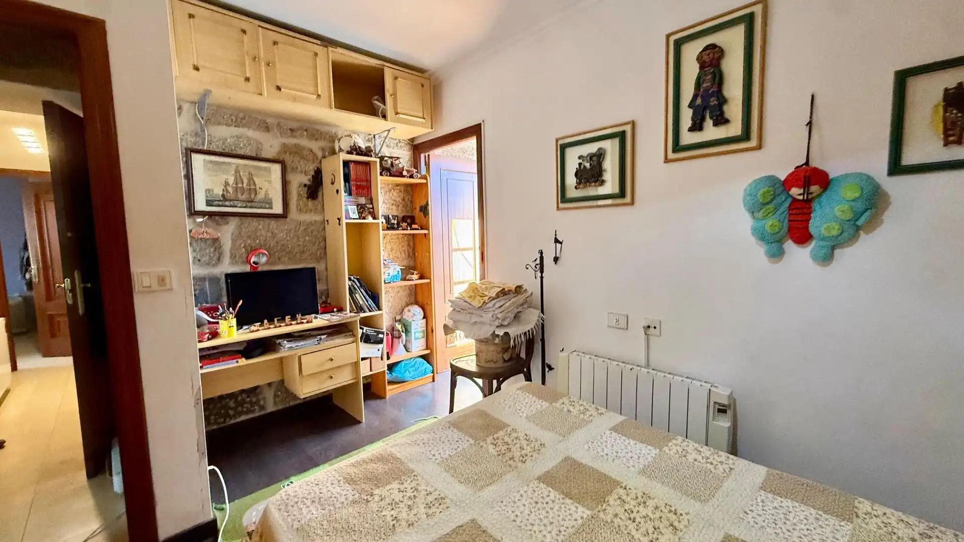 Dormitori de Casa o xalet en venda en O Carballiño   amb Calefacció, Jardí privat i Terrassa
