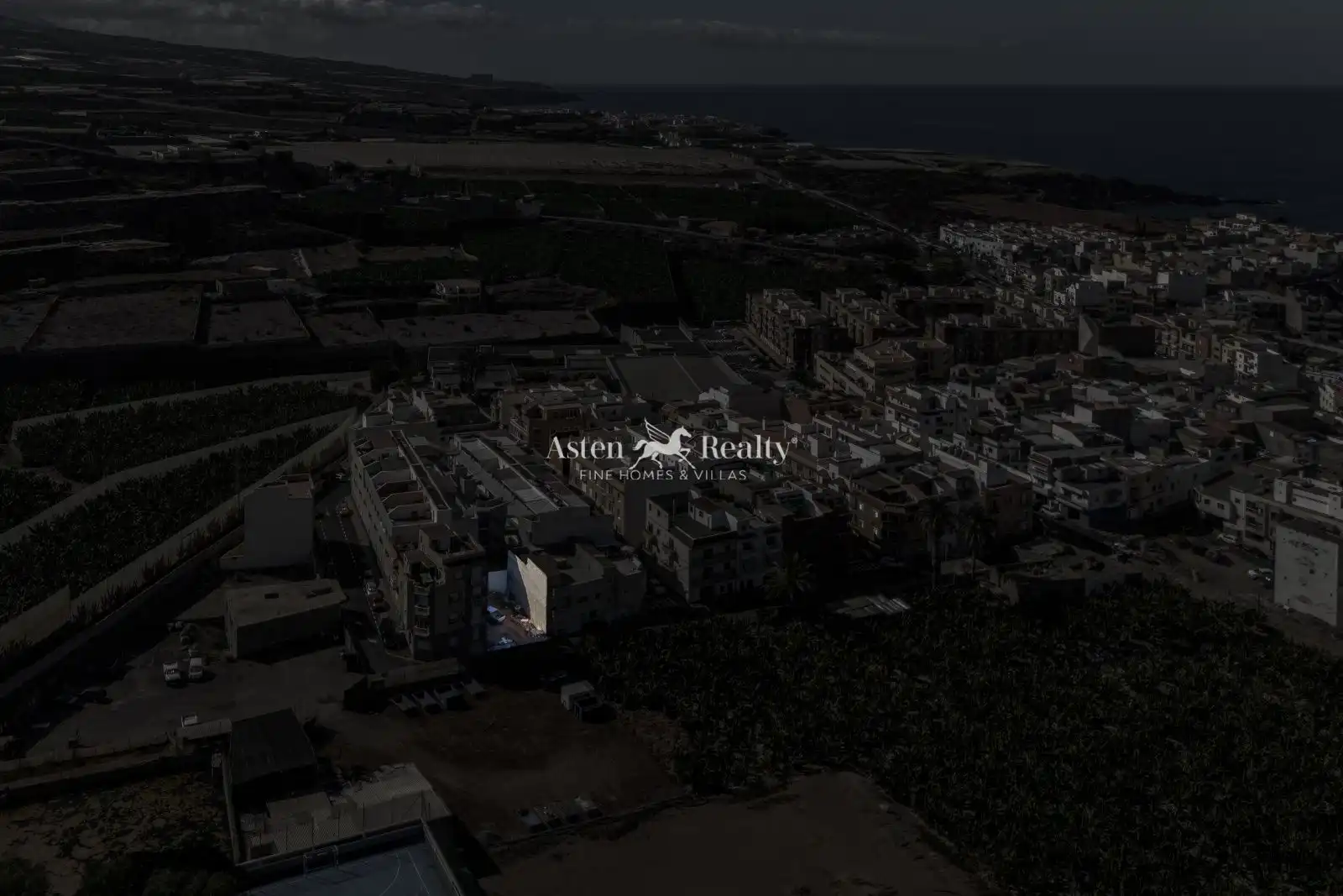 Vista exterior de Terreno en venta en Guía de Isora