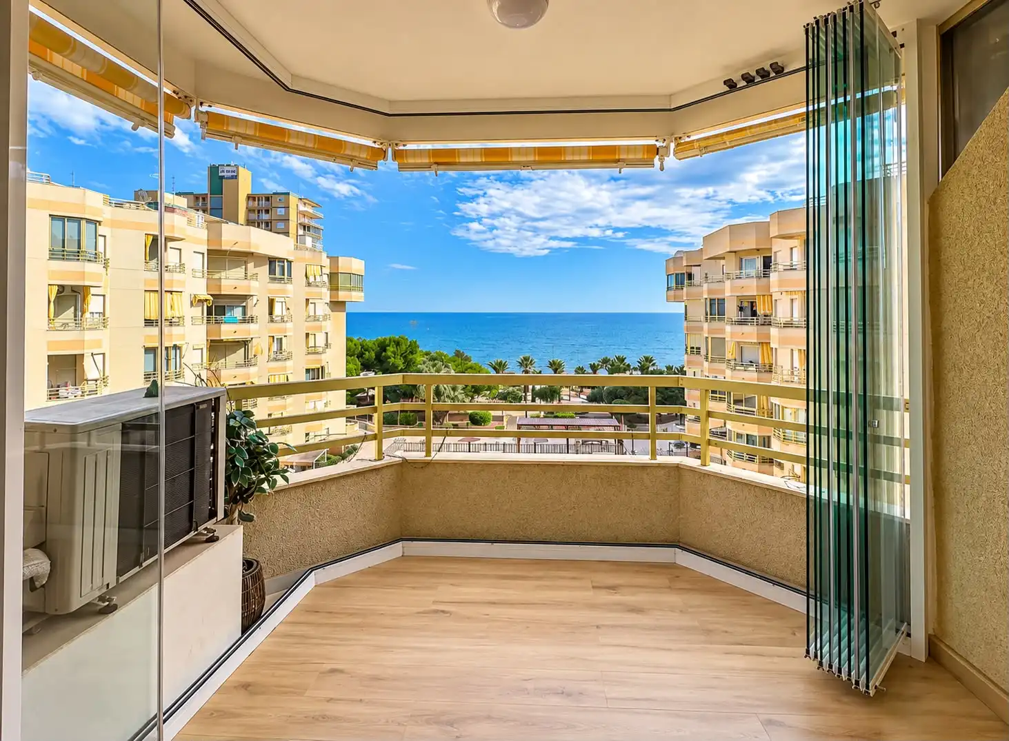 Apartament amb terrassa en venda a Avenida Jaime I el Conquistador 4, imagen 3