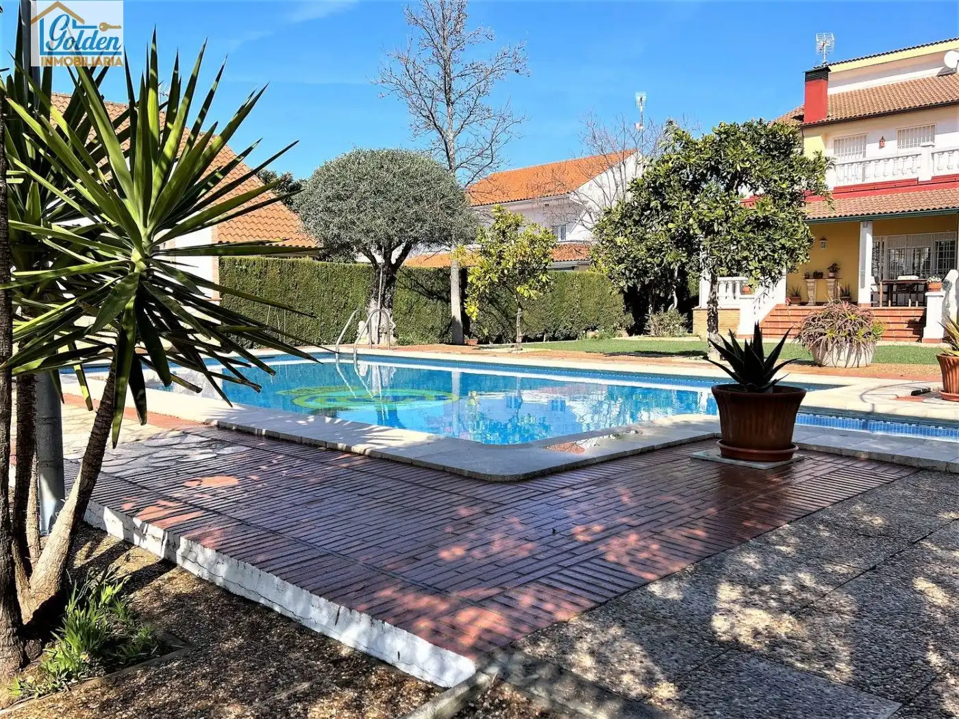 Piscina de Casa o xalet en venda en Don Benito amb Aire condicionat, Jardí privat i Terrassa