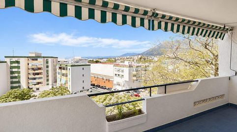 Foto 2 de Piso en venta en Los Jardines de Marbella - La Ermita, Marbella