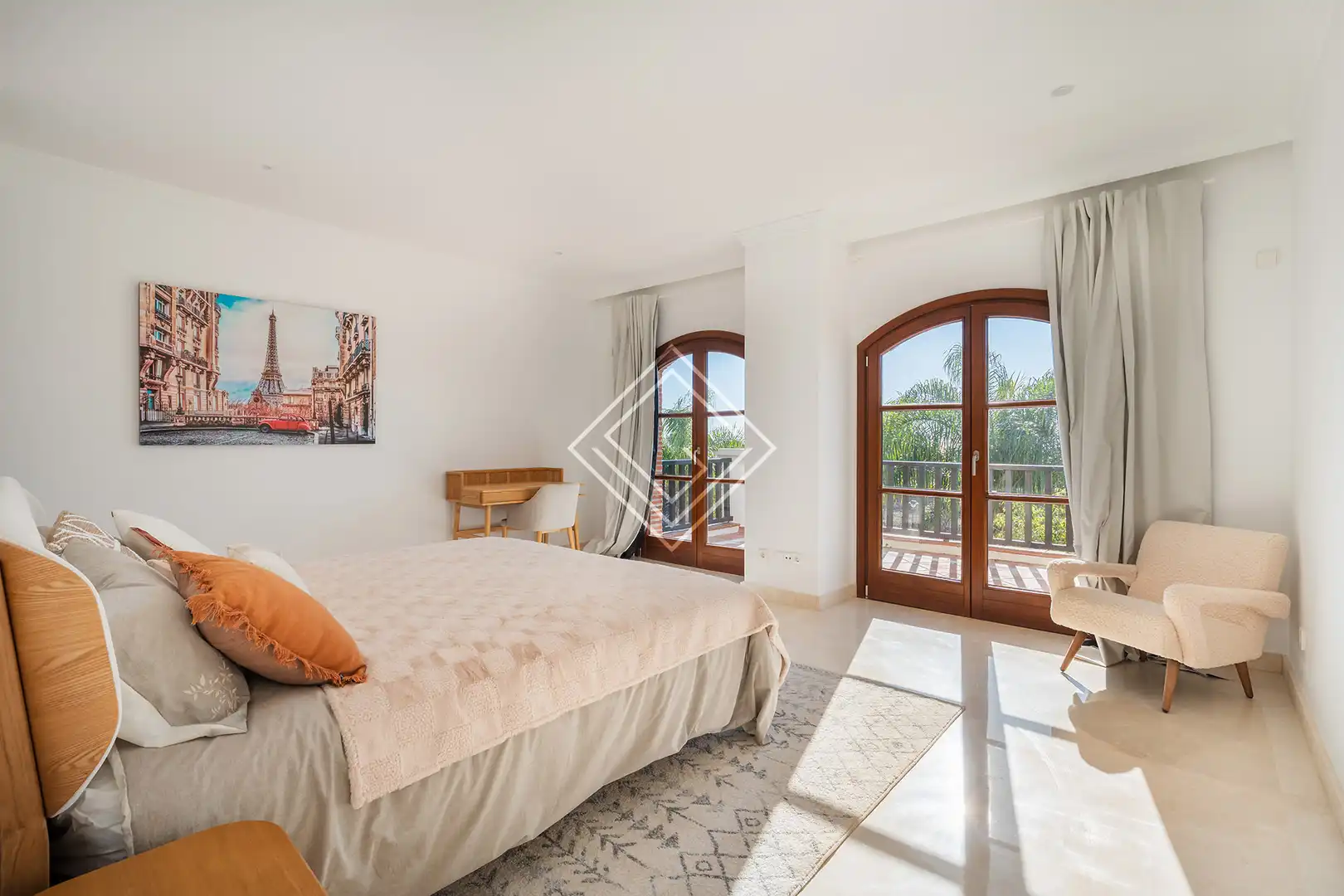 Chalet con piscina en venta en Milla de Oro, imagen 14