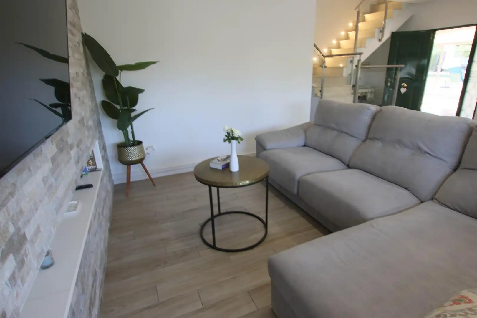 Sala d'estar de Finca rústica en venda en Badajoz amb Aire condicionat, Calefacció i Jardí privat