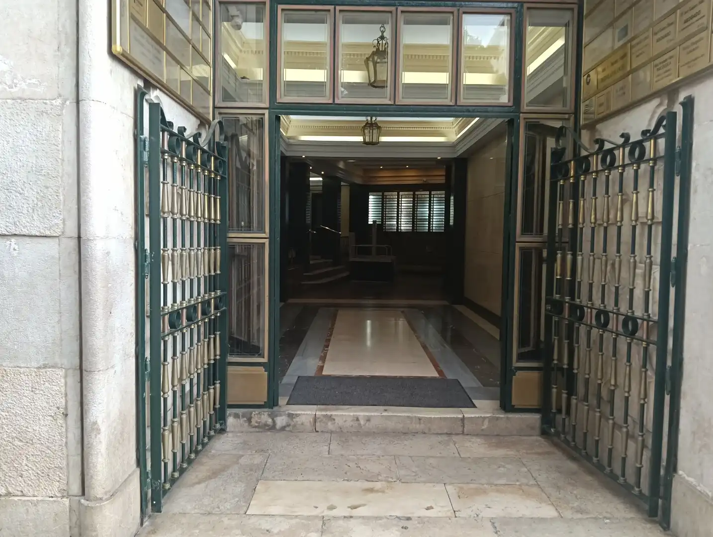 Büro zum Verkauf in Málaga mit Balkon und Alarm