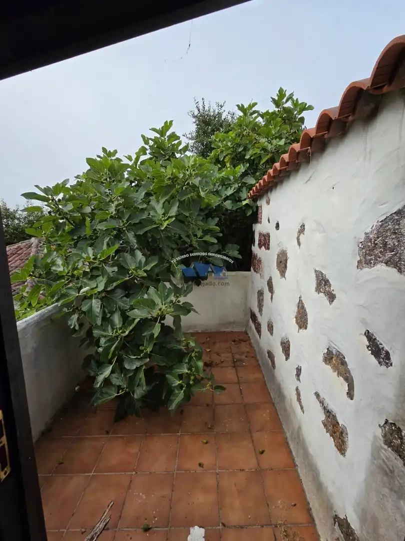 Terrassa de Casa o xalet en venda en El Tanque amb Moblat