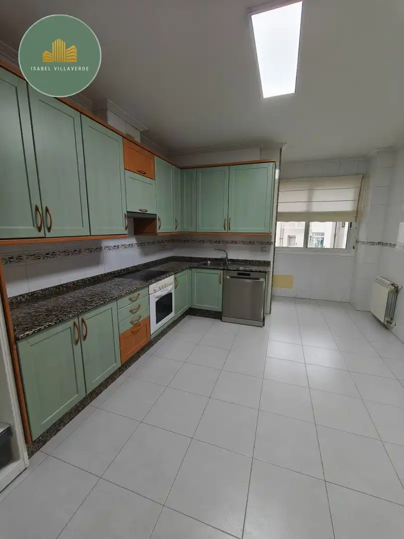 Wohnung zur Miete in FERNANDEZ LATORRE, Cuatro Caminos - Plaza de la Cubela