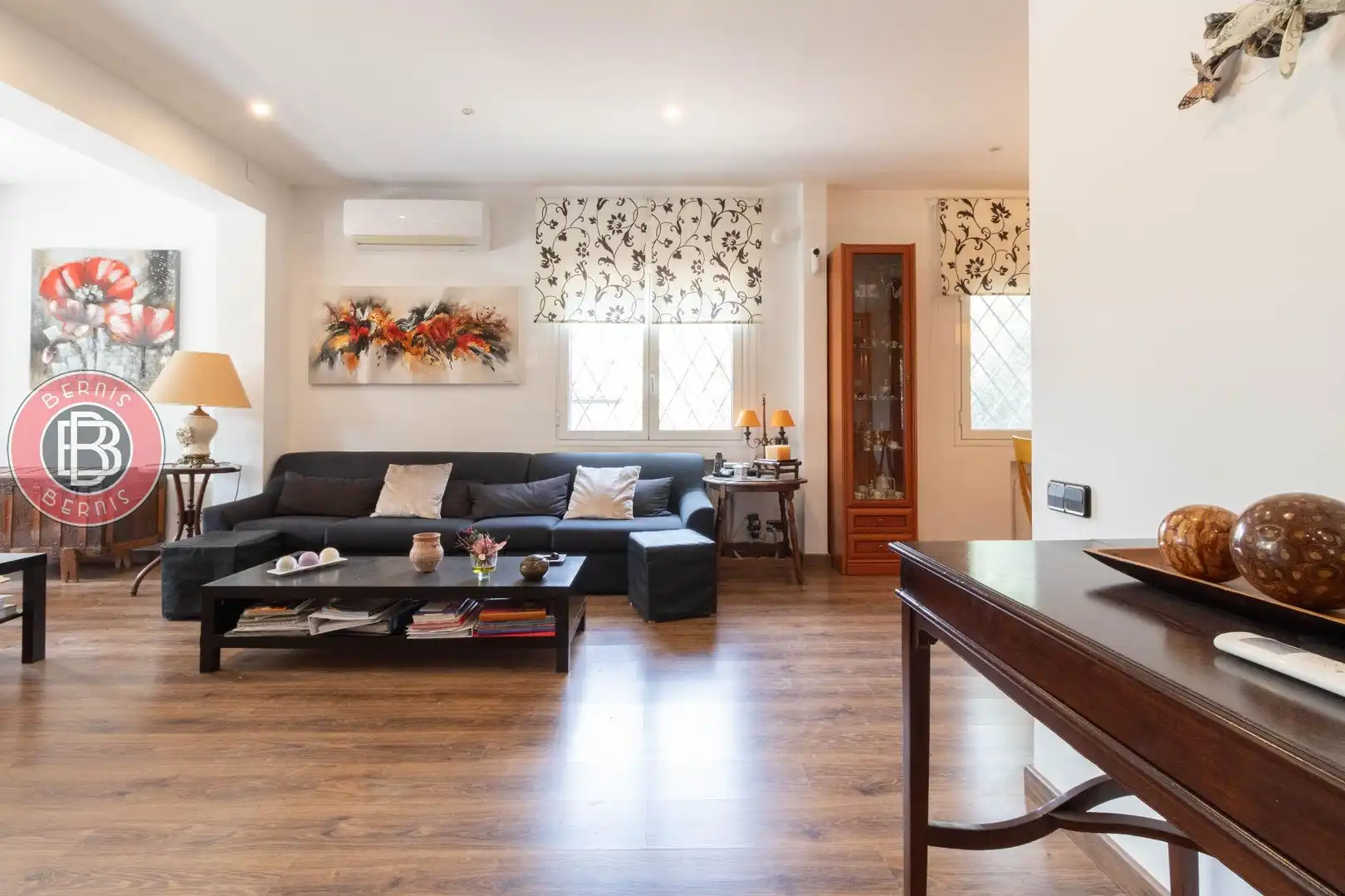 Sala de estar de Casa o chalet en venta en Begues con Aire acondicionado, Calefacción y Jardín privado