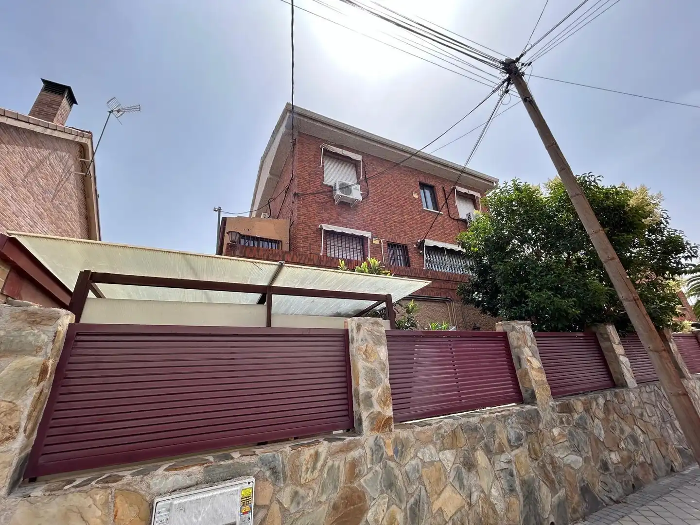 Vista exterior de Casa o xalet en venda en Madrid amb Calefacció i Terrassa
