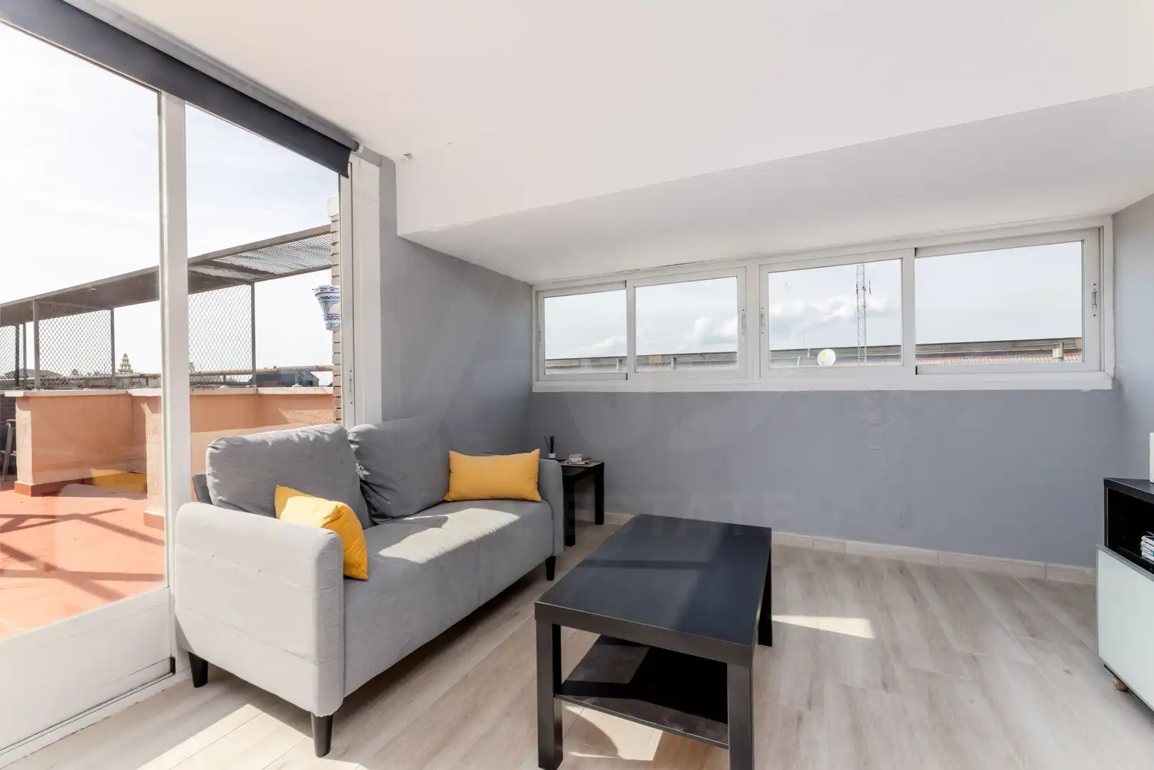Sala de estar de Ático en venta en Las Rozas de Madrid con Aire acondicionado, Calefacción y Terraza