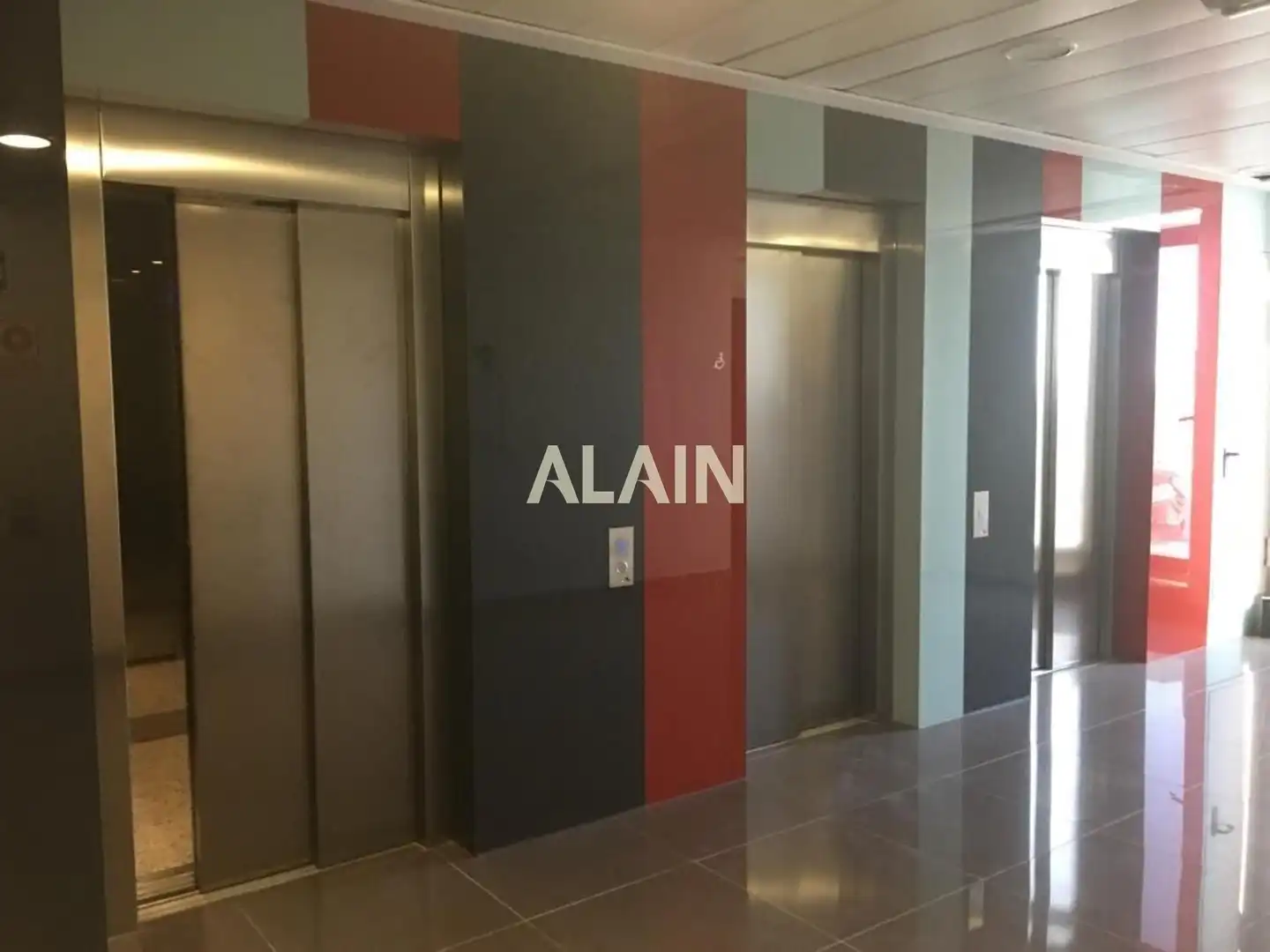 Oficina de lloguer en Alfafar amb Aire condicionat i Terrassa