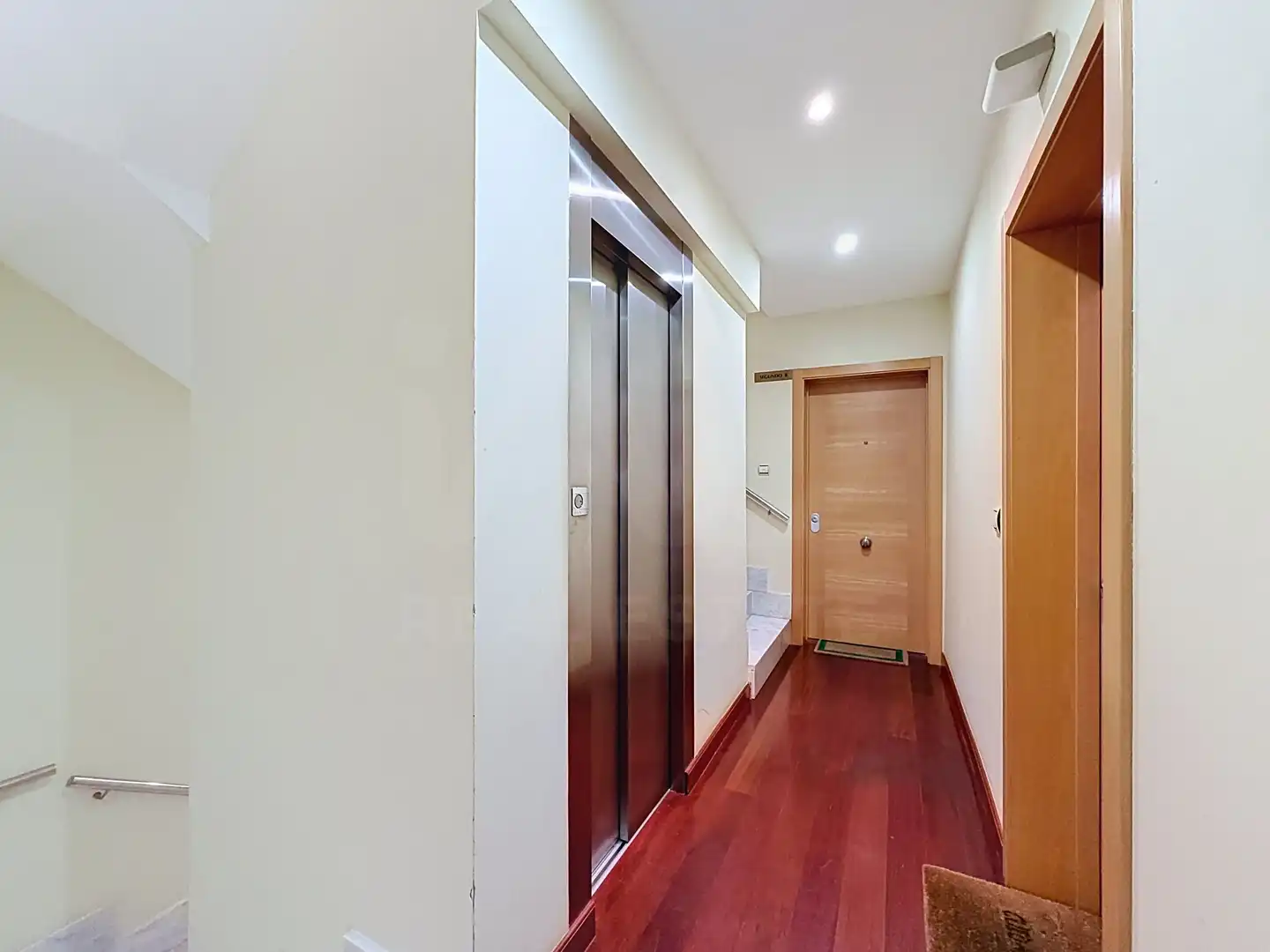 Piso de alquiler en Vigo  con Calefacción