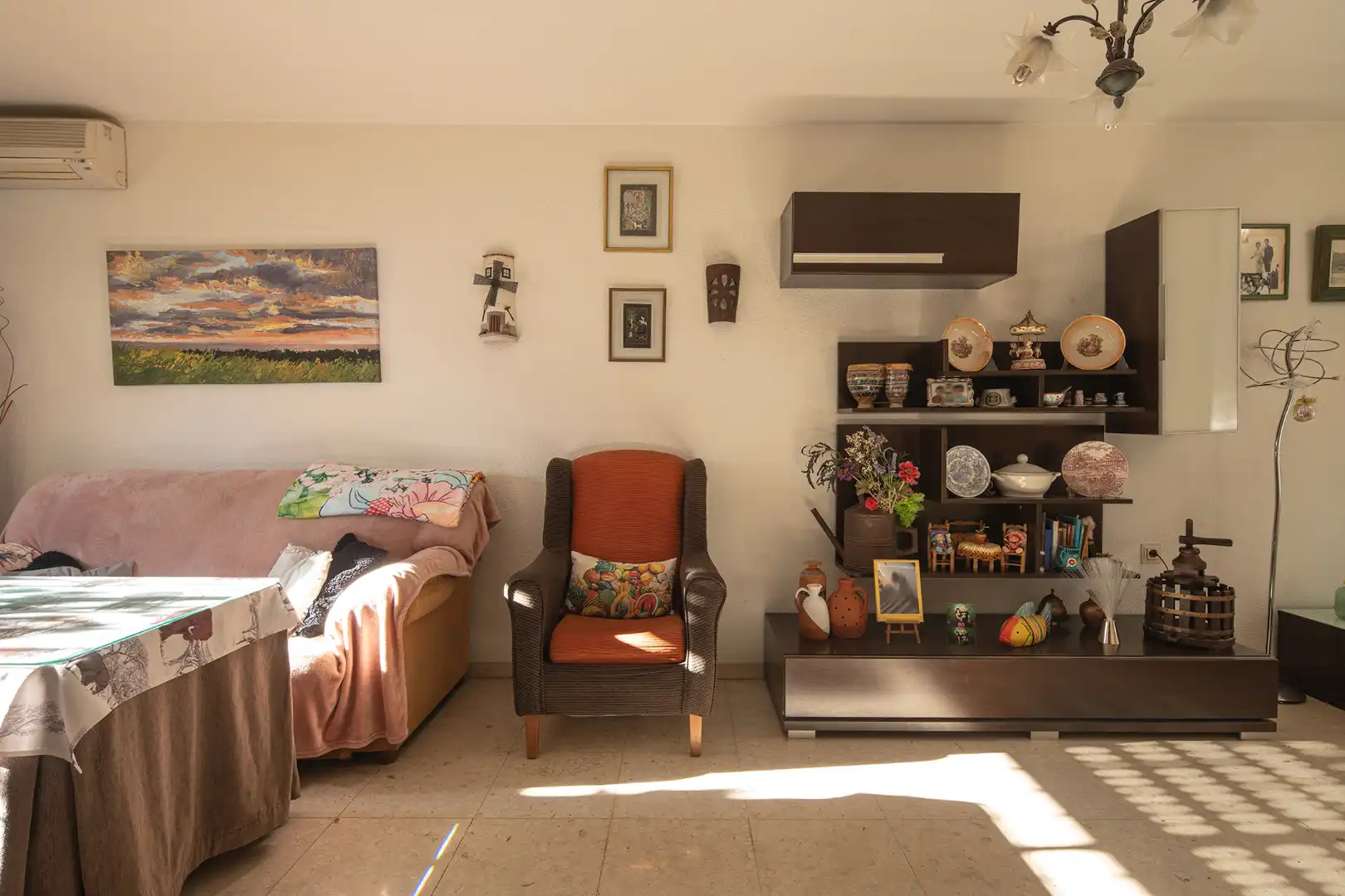 Sala de estar de Casa adosada en venta en Huétor Vega con Aire acondicionado, Terraza y Amueblado