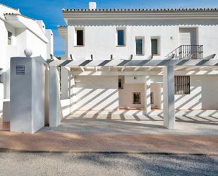 Exterior view of Duplex for sale in Benahavís  with Air Conditioner, Private garden and Terrace