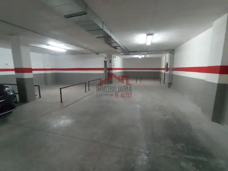 Garage zur Miete in Carrer Armada Espaṅola, 33, El Altet