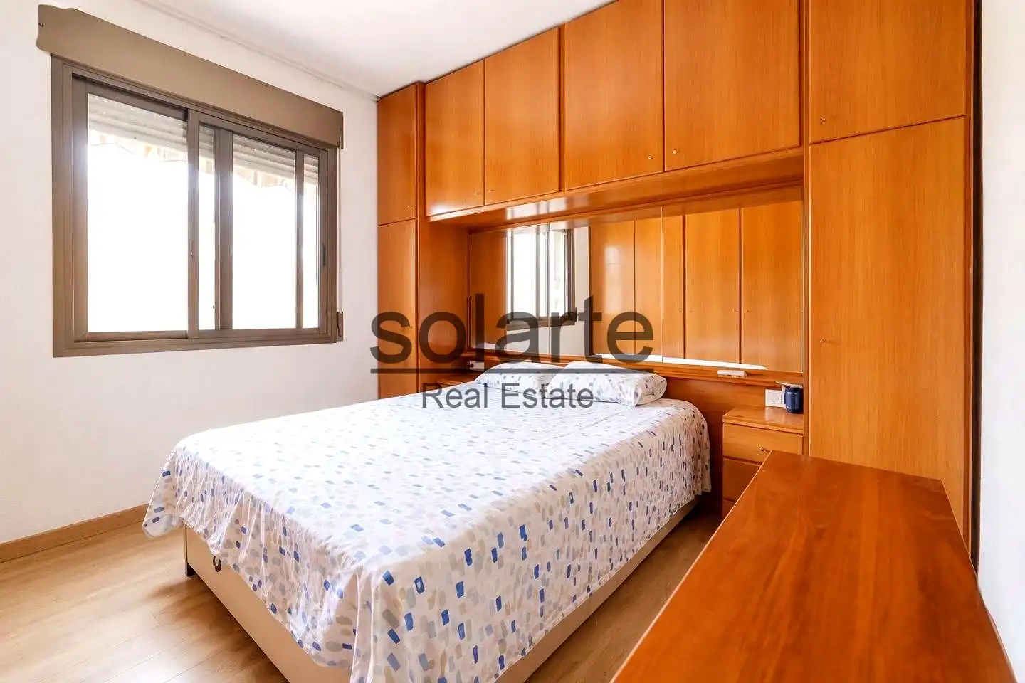 Dormitori de Dúplex en venda en L'Hospitalet de Llobregat amb Aire condicionat i Terrassa