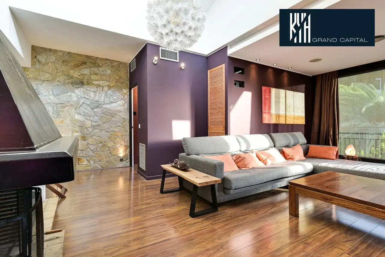 Detached house with pool for sale in Carrer Carrer Alexandria, imagen 30
