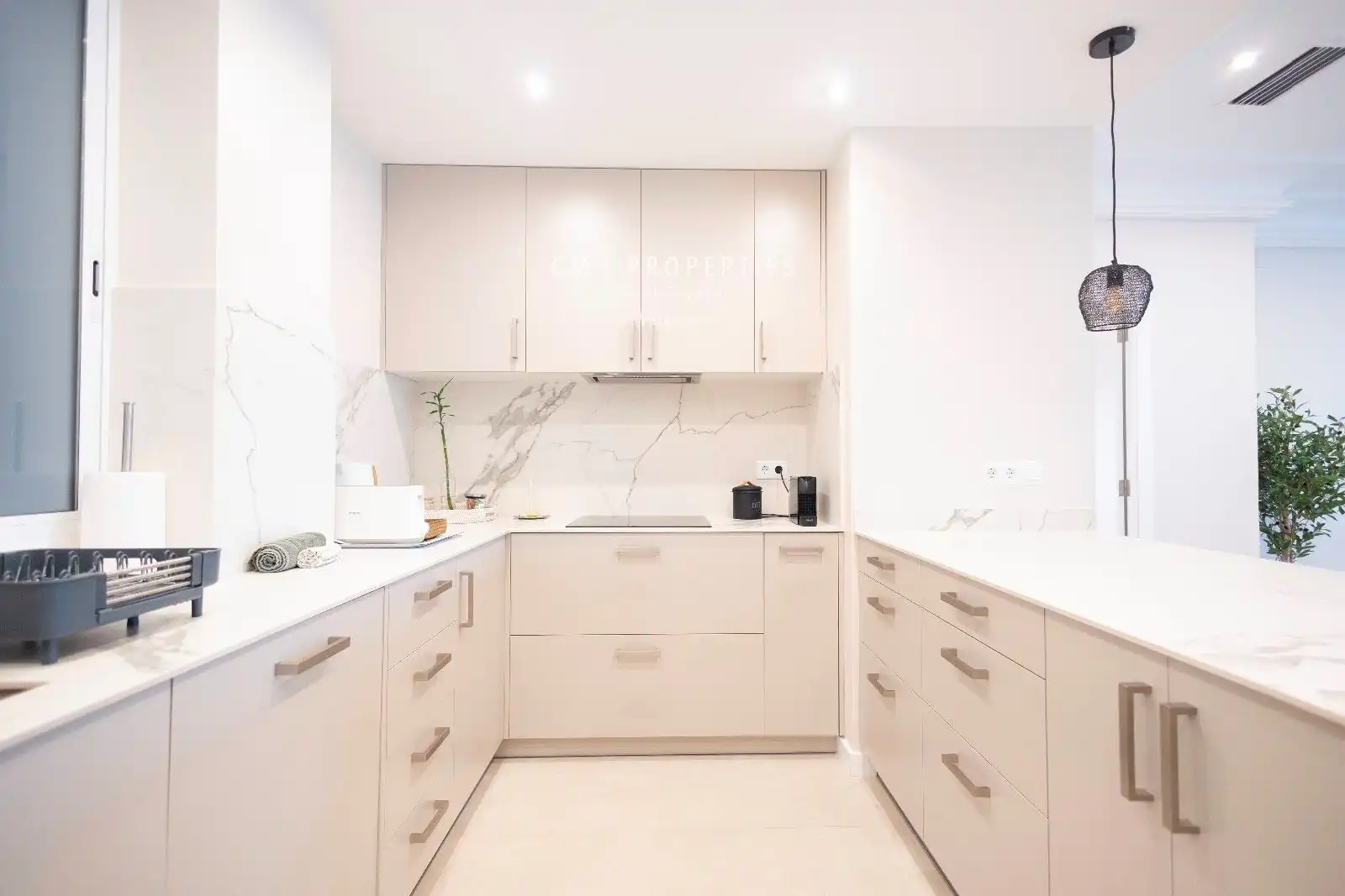 Wohnung zur Miete in Marques del Turia, Gran Via