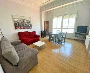 Sala d'estar de Pis de lloguer en  Valencia Capital amb Aire condicionat, Parquet i Moblat