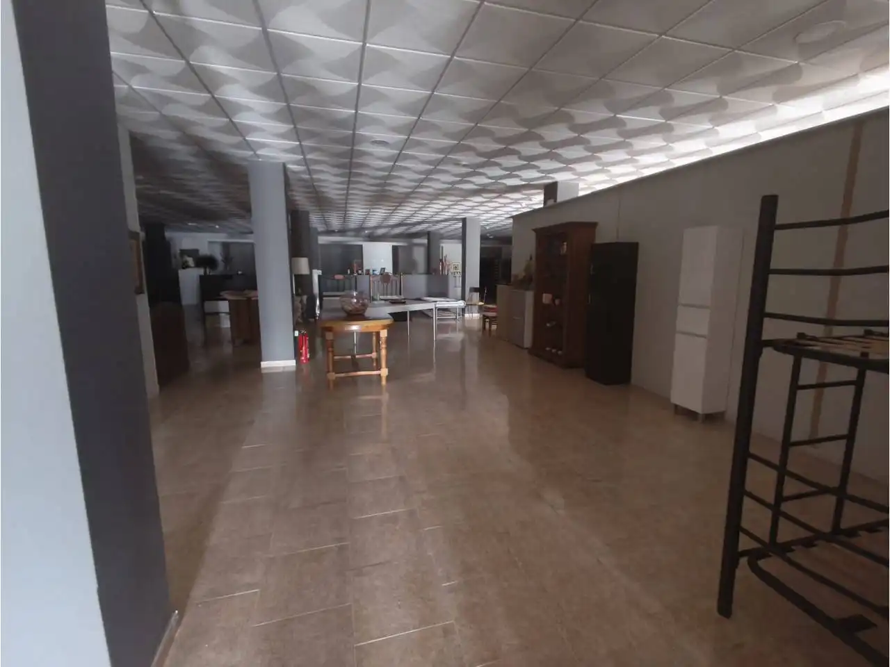 Edificio en venta en Moclín