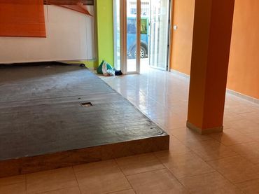 Local comercial de lloguer a Cármenes - Ríos