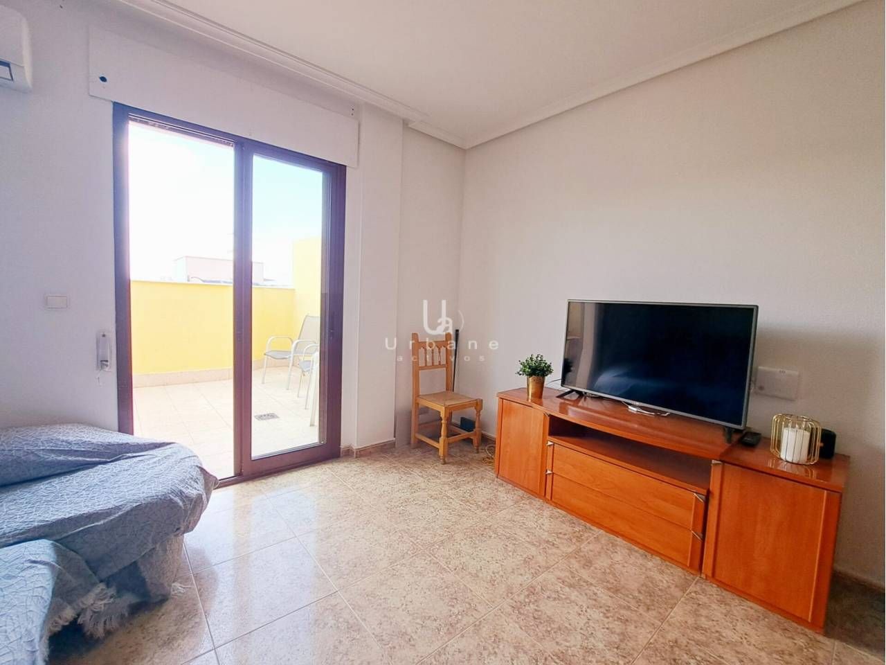Living room of Attic for sale in Pilar de la Horadada  with Air Conditioner and Terrace