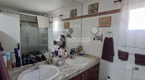 Foto 3 de Casa o chalet en venta en Calle Vidal de Noya, Barrio del Nervión, Sevilla Capital