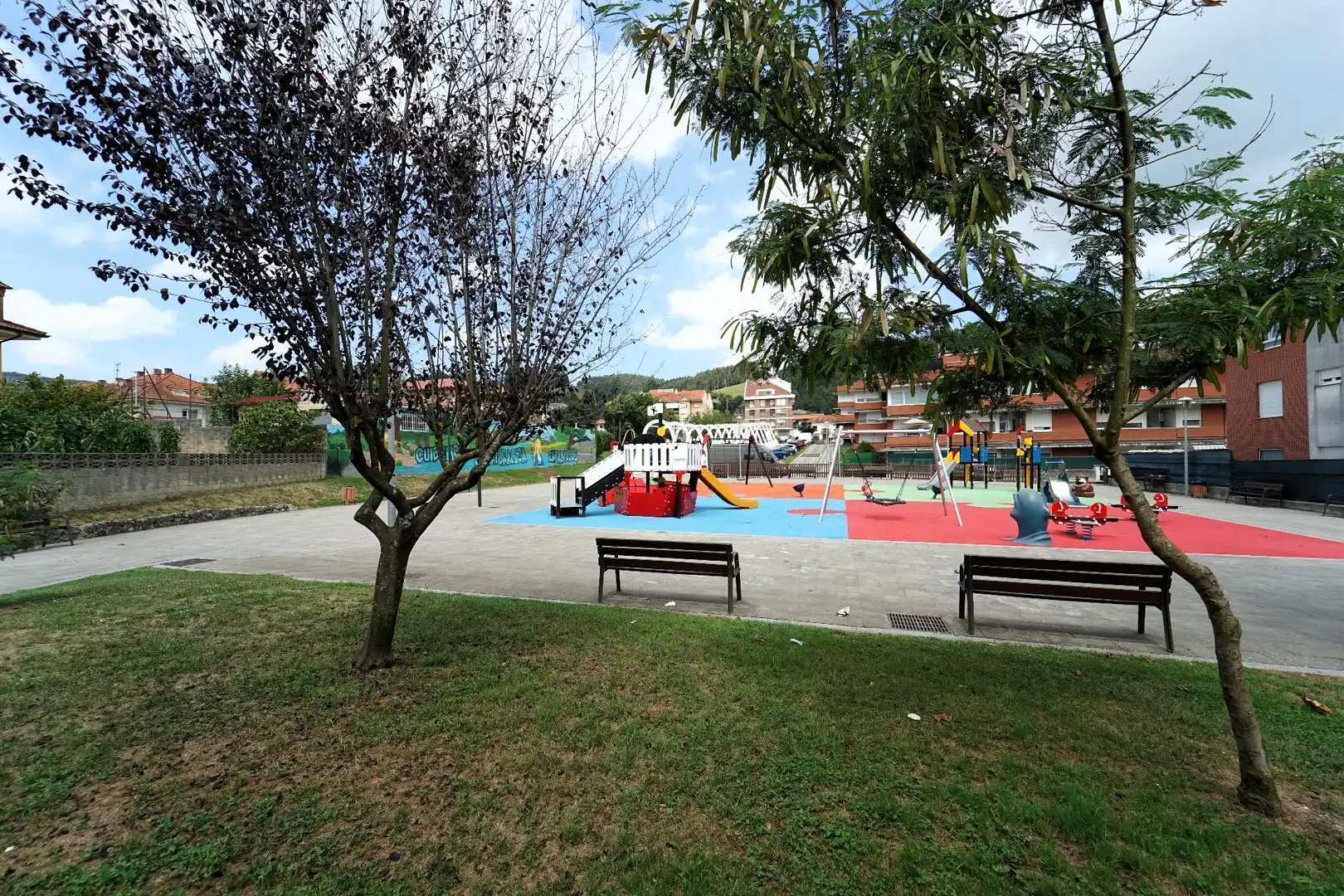 Parking de Casa adosada en venta en Piélagos con Calefacción, Jardín privado y Terraza