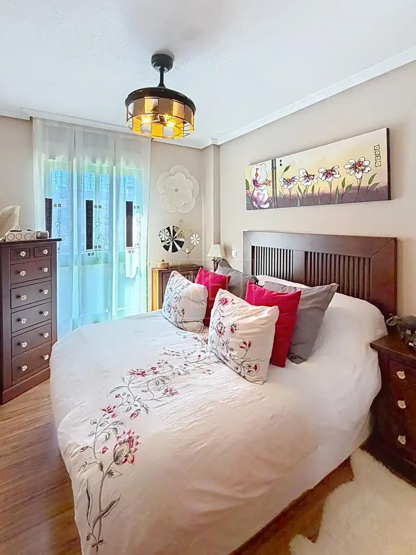 Bedroom of Flat for sale in Pinto  with Air Conditioner, Heating and Terrace