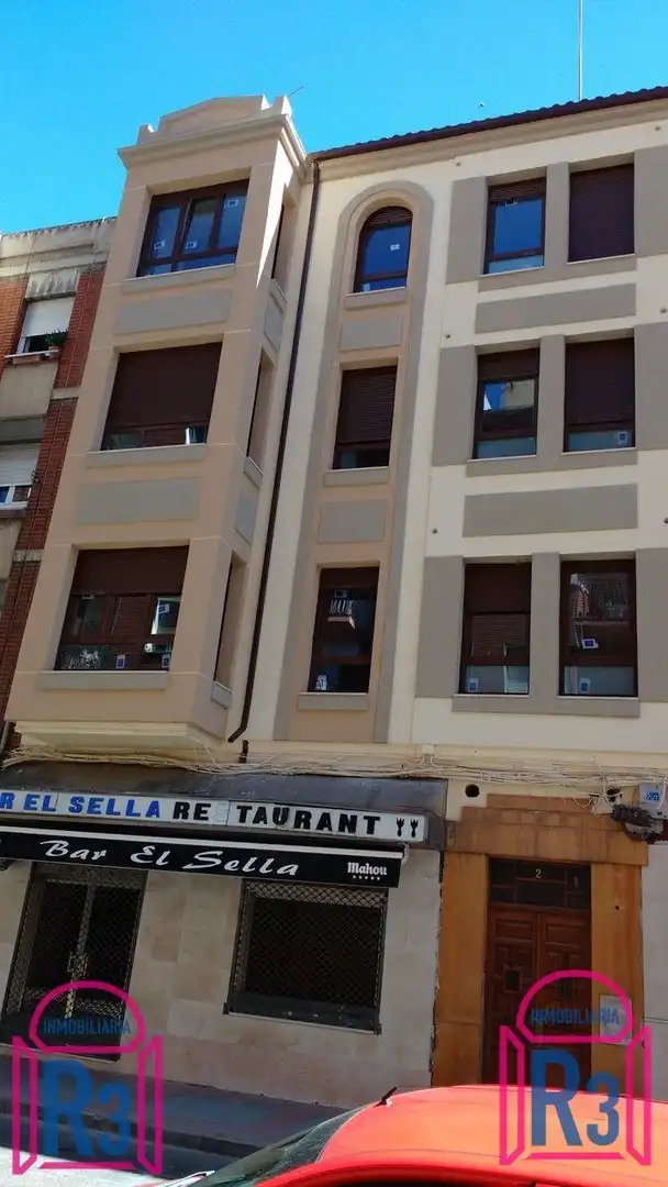 Local comercial en venda a Centro Ciudad