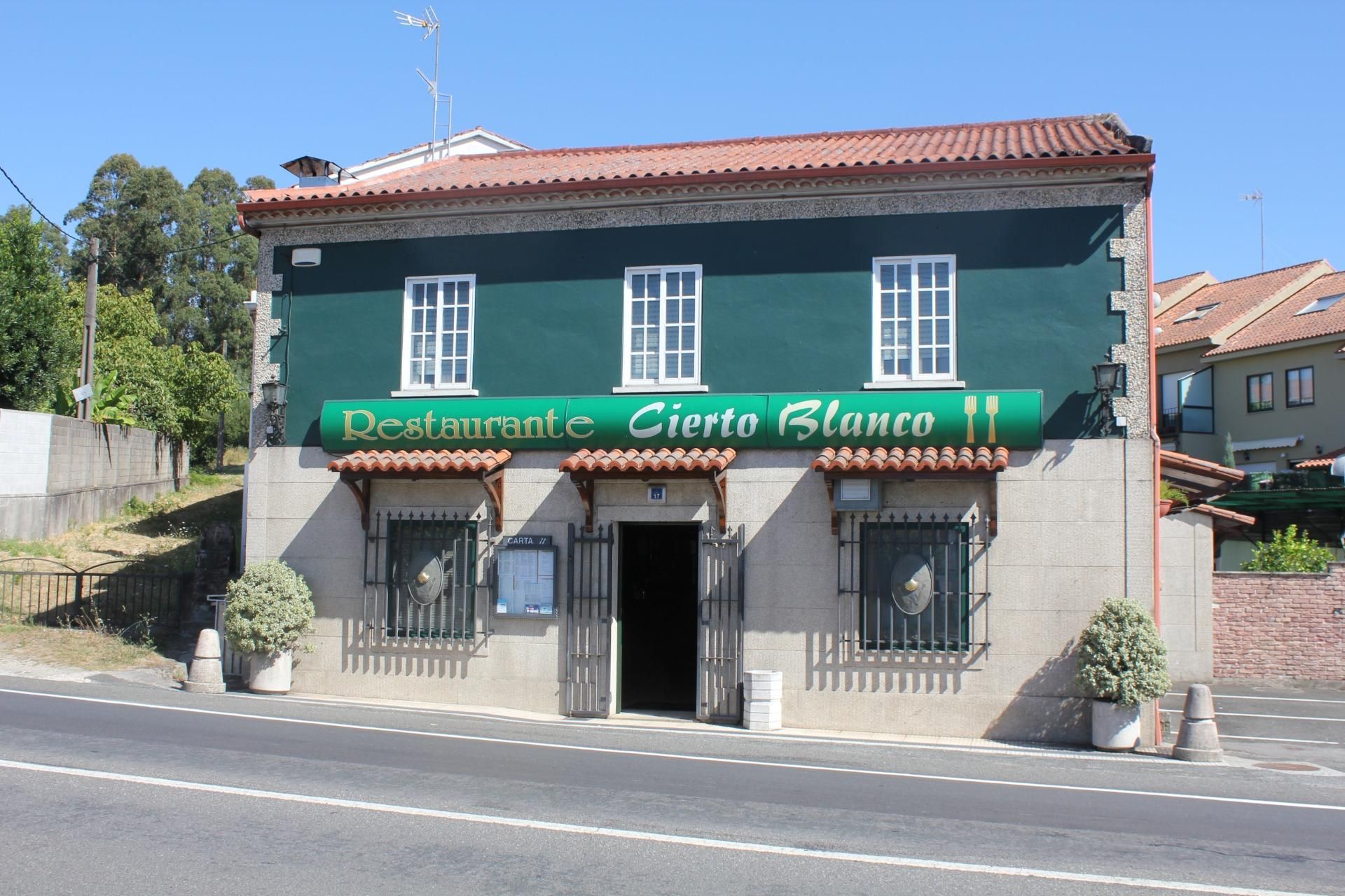 Geschaftsraum zum Verkauf in Teo mit Klimaanlage und Möbliert