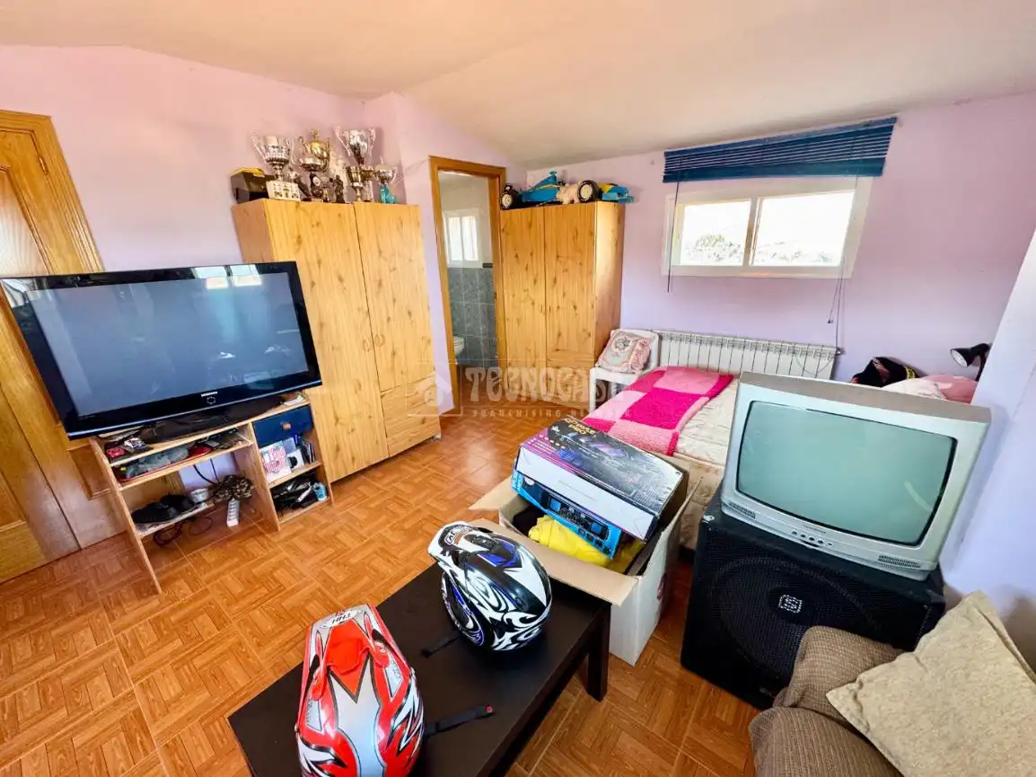Schlafzimmer von Haus oder Chalet zum Verkauf in Valdeavero mit Heizung und Schwimmbad